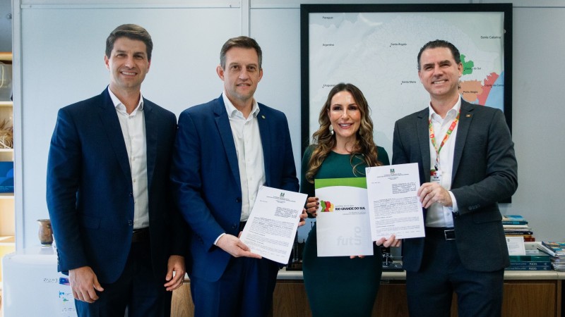 O Secretário Fabrício Peruchin reforçou a importância do projeto.