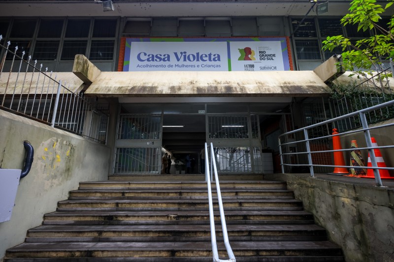 Fachada da Casa Violeta